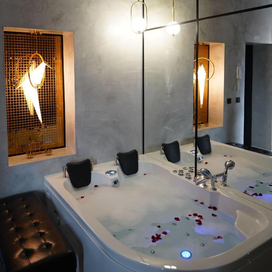 Apartament Z Jacuzzi W Sercu Krakowa Exteriör bild