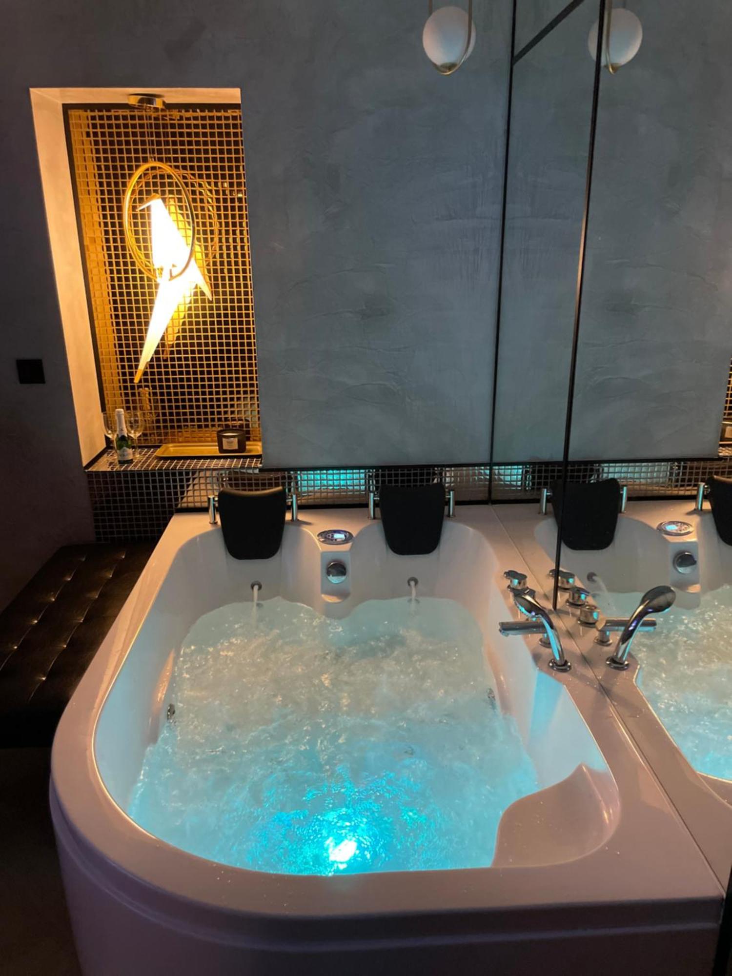 Apartament Z Jacuzzi W Sercu Krakowa Exteriör bild